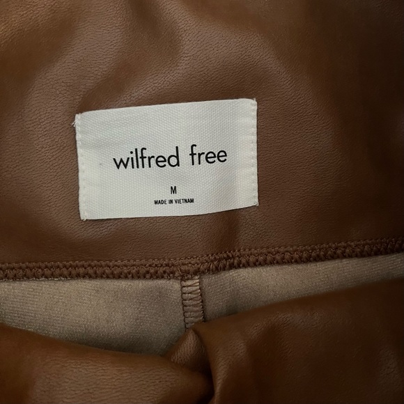 NWT Wilfred Free by Aritzia Flora Bootcut Vegan Leather Pant in Cognac - size M - Picture 5 of 7